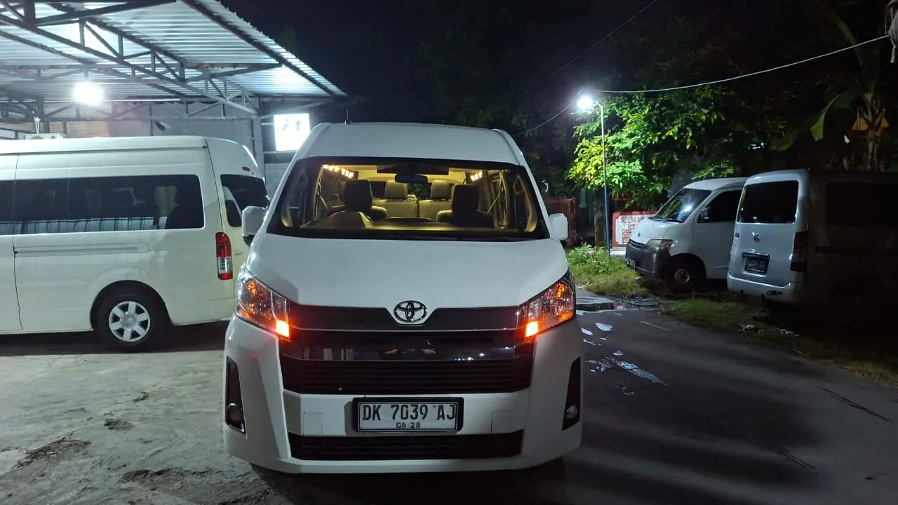 Keunggulan Sewa Hiace untuk Wisata Keluarga di Yogyakarta